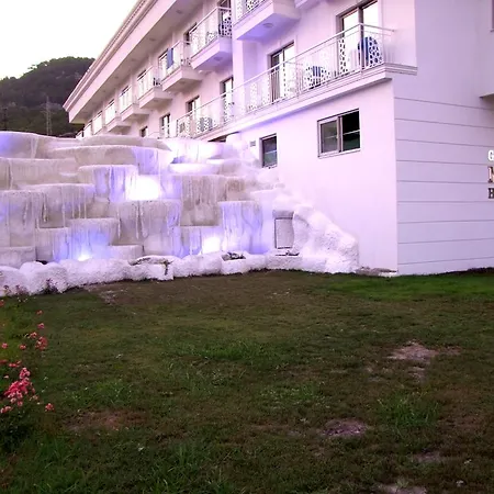 Hotel Grand Mir Kiris